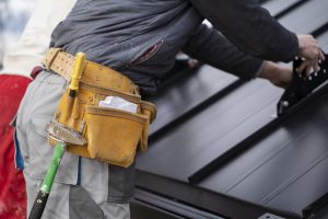 Gutter cleaning and maintenance